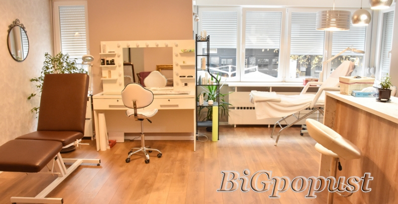 5990 rsd trajna sminka usana u Salonu Elin Sary Mary kutak  3